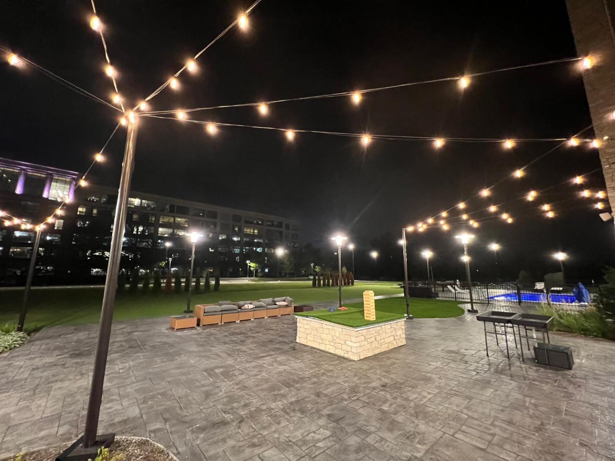 Holiday Inn Express & Suites Chicago Schaumburg By Ihg Exterior foto